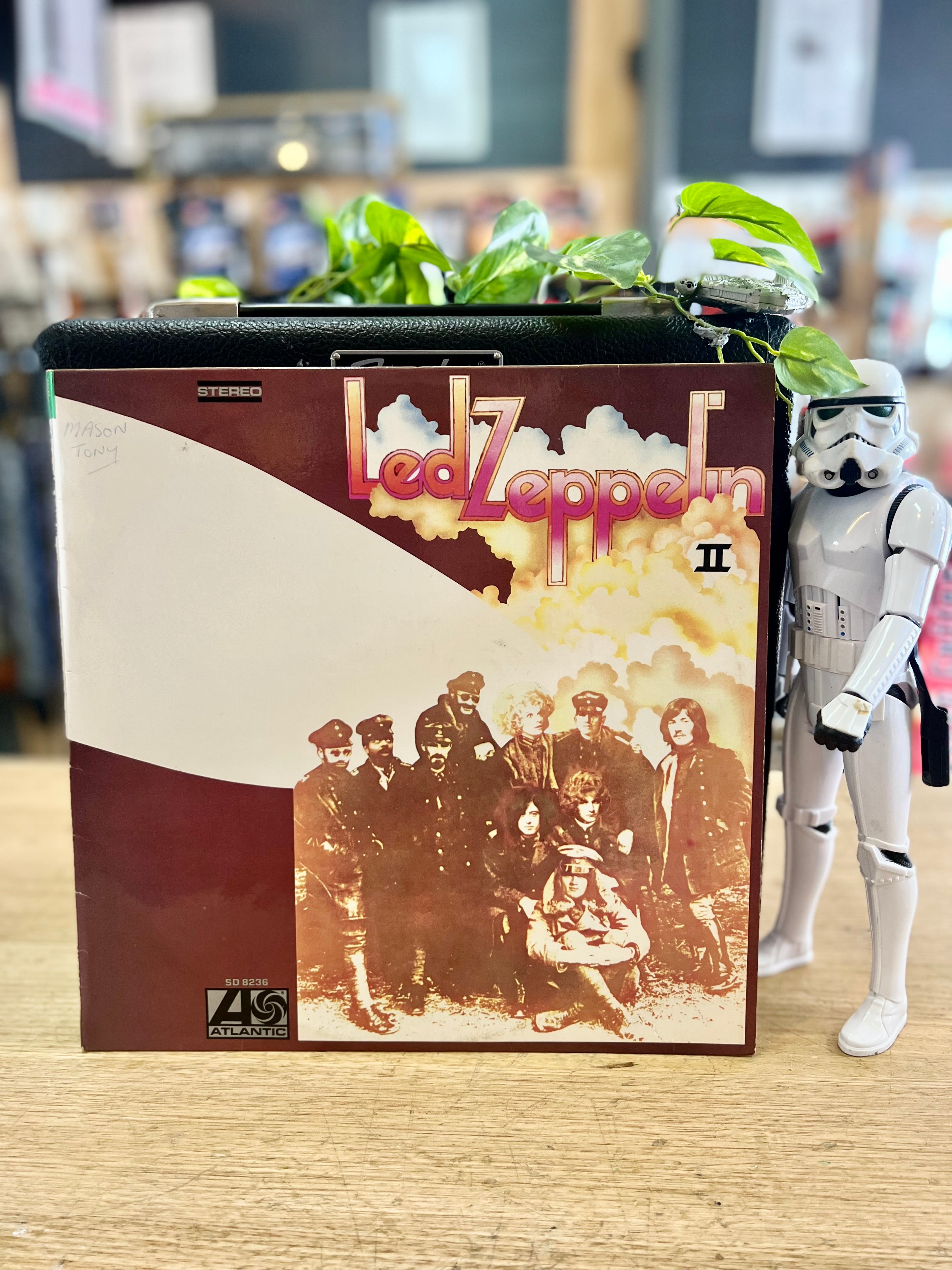 Led Zeppelin | Led Zeppelin II | 1969 Australian Pressing | Vintage Vinyl Led Zeppelin | Led Zeppelin II | 1969 Australian Pressing | Vintage Vinyl